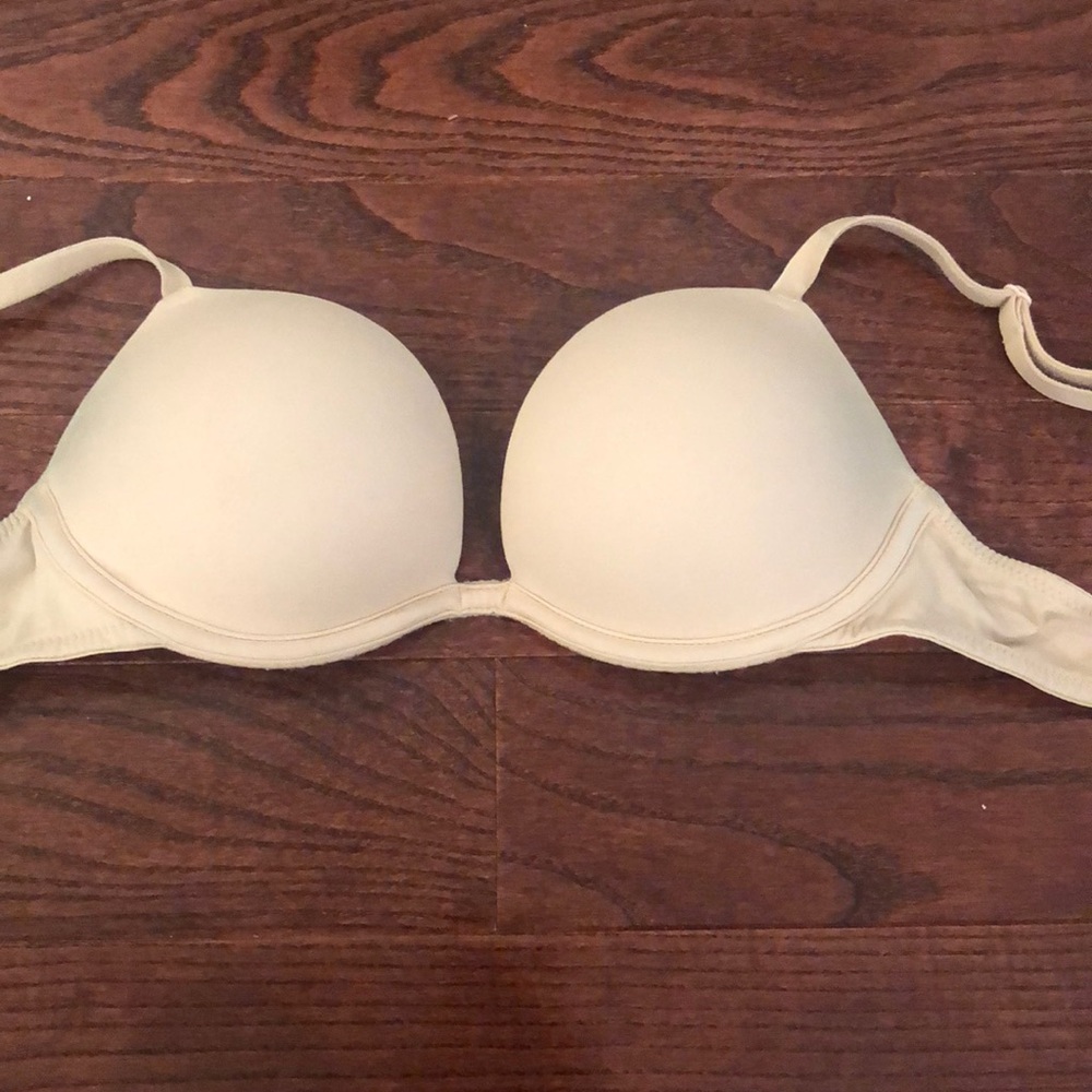 victoria’s secret pink bra